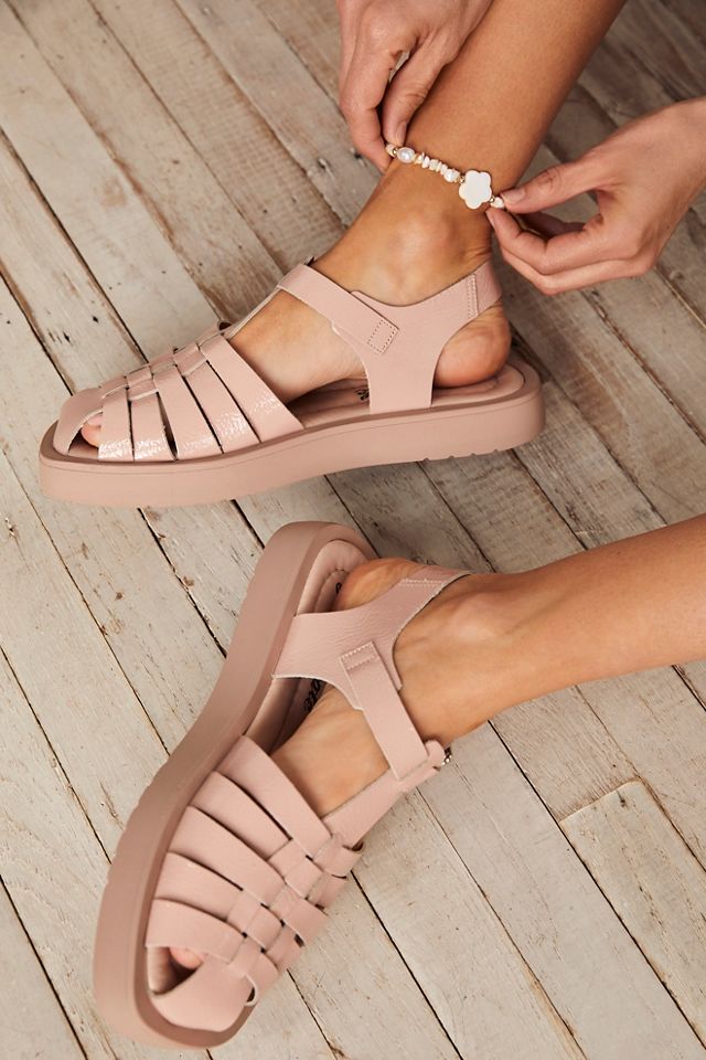 Free store people sandals