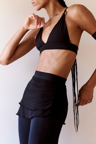 Leggings enveloppants Little Bit Of Love par FP Movement en Noir, pour femme chez Free People