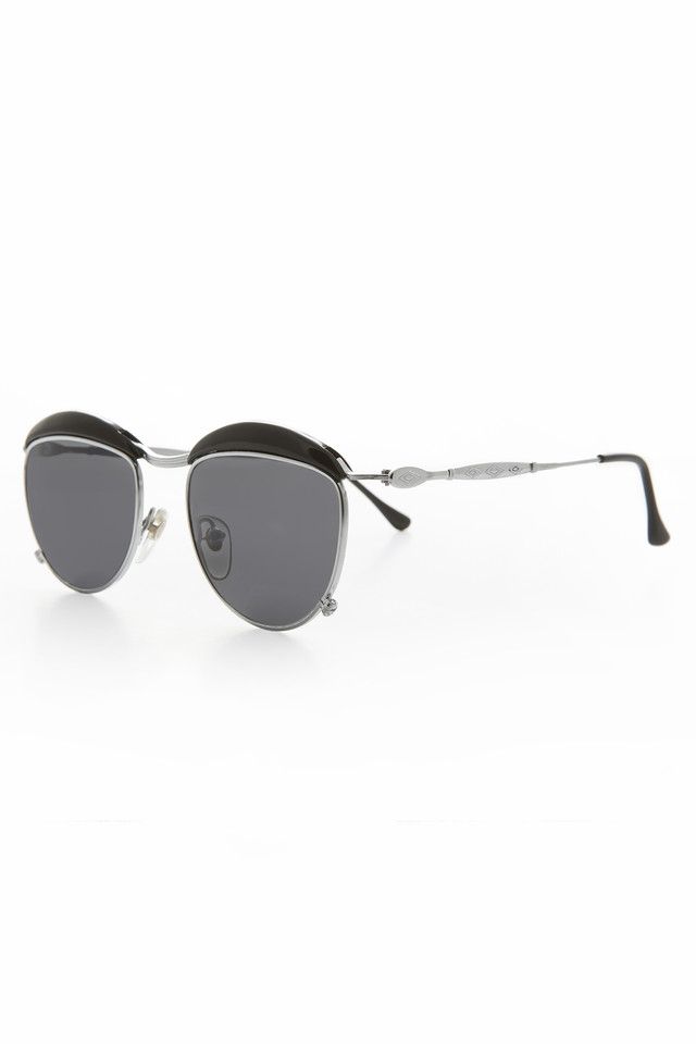 Vintage Tricia Sunglasses Selected by Sunglass Museum #1
