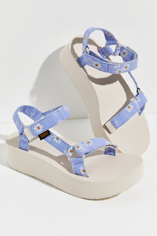 flatform universal gloriosa teva sandals