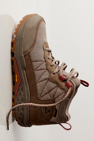 Teva Ridgeview Mid Hiker Boots