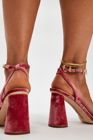 Kia Heels
