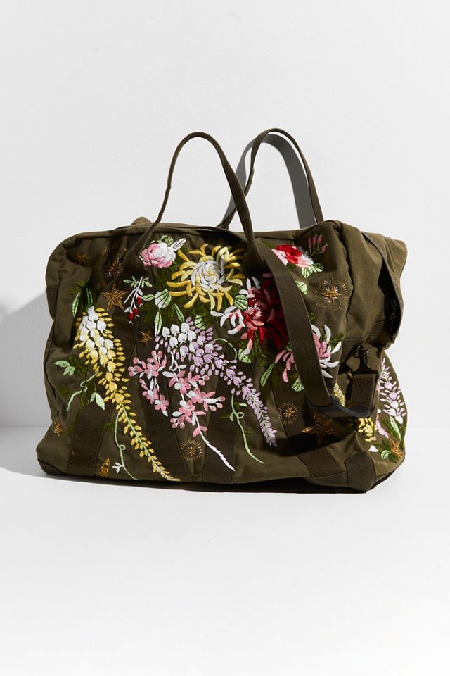 Sac aviateur brodé The Falls x Free People en édition limitée #1