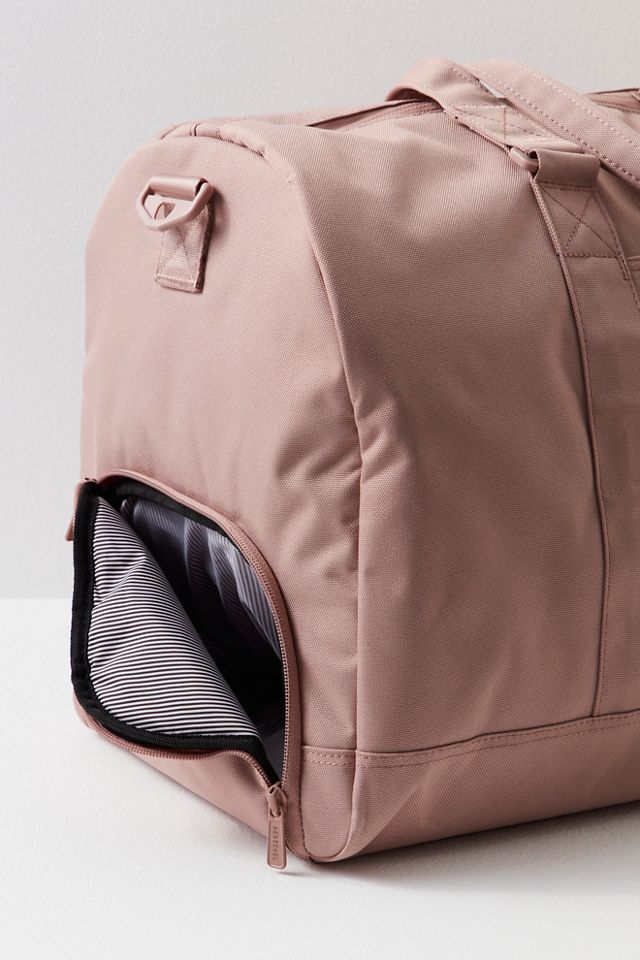 herschel backpack weekender Maia Discover the unrivaled class of the Herschel Weekender from the renowned Maia series The Ideal Weekender Bag for
