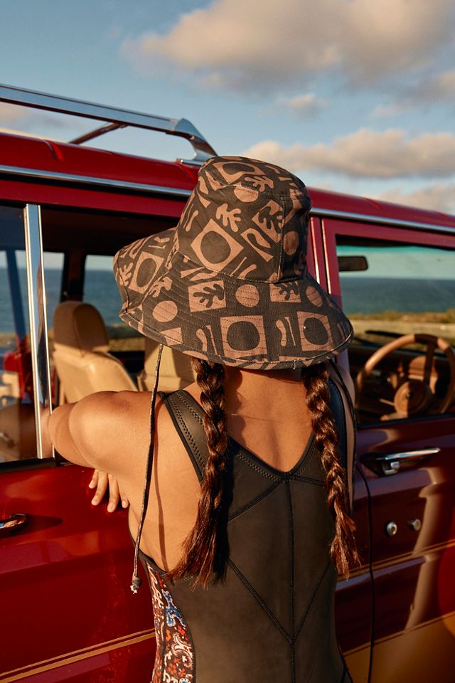 Formes Holiday Bucket Hat #1