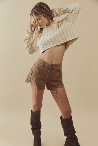 Quinn Shorts product page