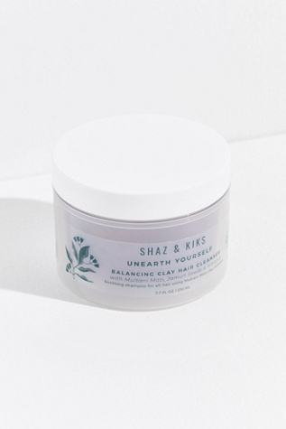 Shaz & Kiks Unearth Yourself Balancing Clay Hair Cleansing Shampoo at Free People in One Old