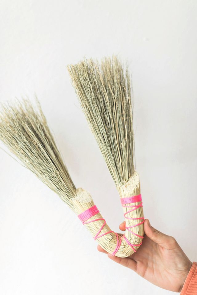 Sunhouse Craft Bent Broom #1