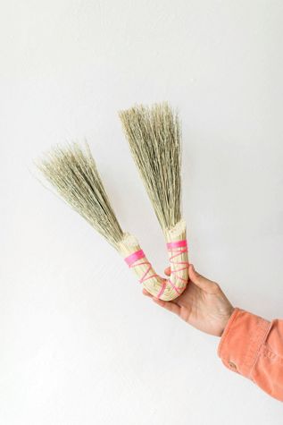 Sunhouse Craft Bent Broom