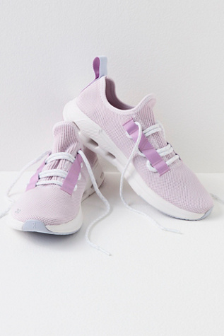 On Cloudeasy Sneakers In Orchid / Lavendula