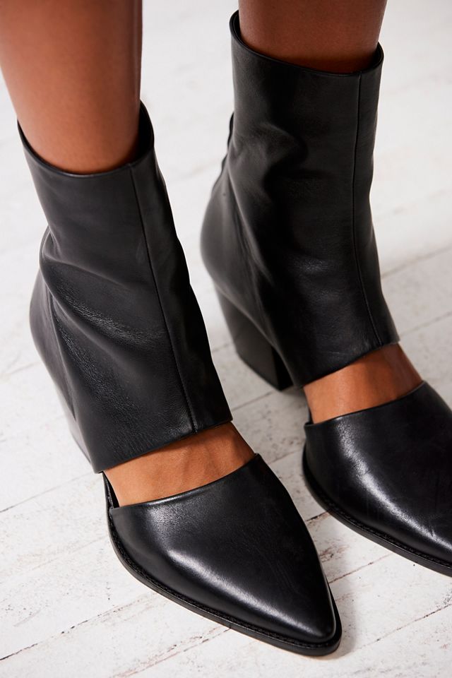 Asos design elexis outlet leather ankle sock boots