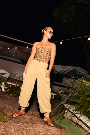 Pantalon taille basse à smocks Flexin' par free-est en Pampas, pour femme chez Free People