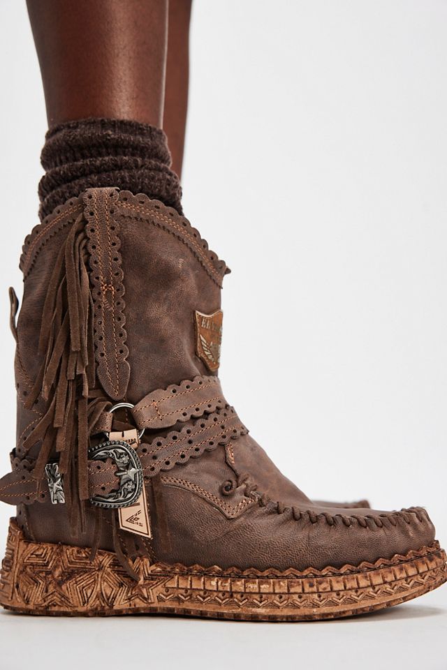Arya Mocc Boots #1