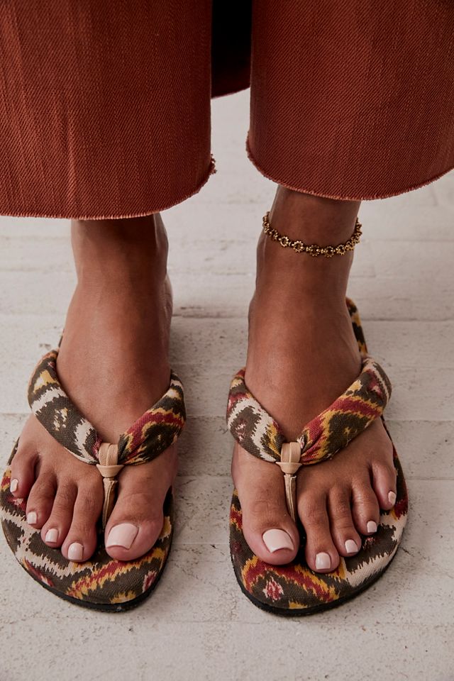 Free People Es Verdra Organic Cotton Thong Sandals – J10 Design