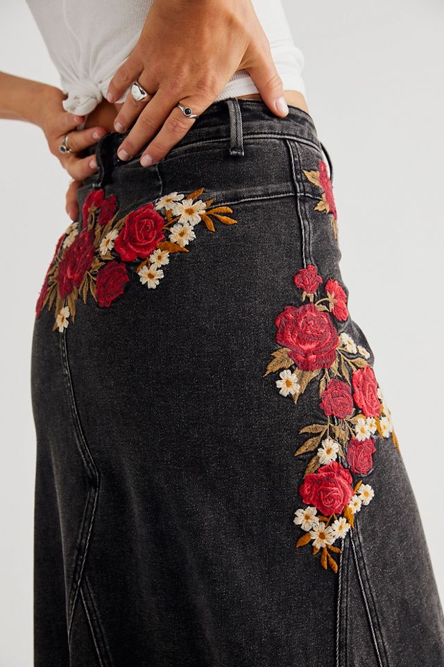 Free People x Driftwood Roses Are Red Maxi Skirt. 4