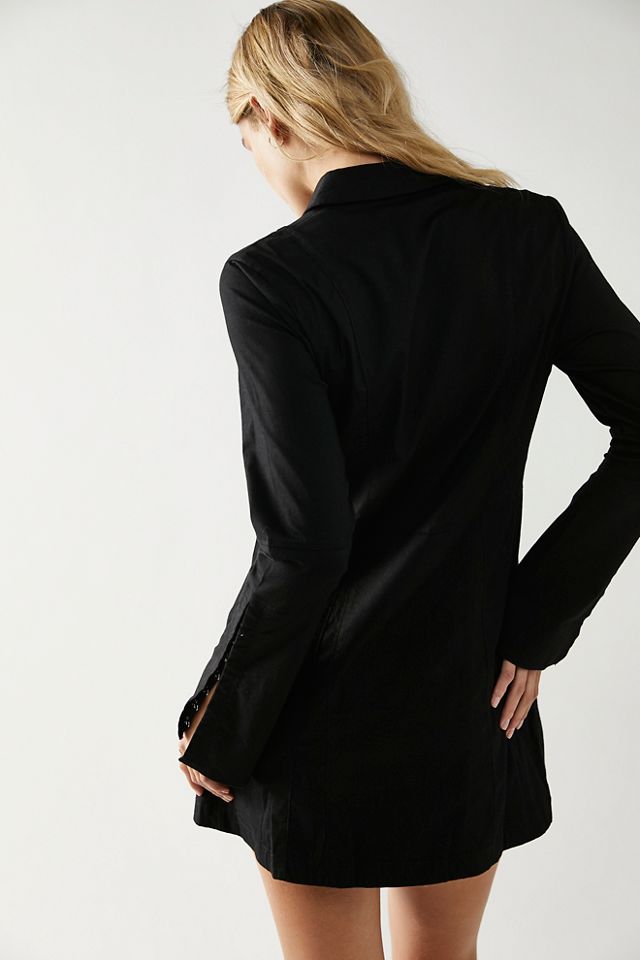 ?$a15-pdp-detail-shot$&fit=constrain&qlt=80&wid=640