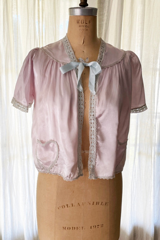 Pink bed outlet jacket