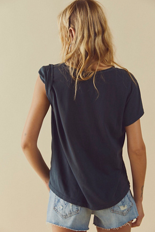 Женская футболка Daydreamer Fleetwood Mac Rumours U-Neck, цвет: Винтажный чёрный — фото 2