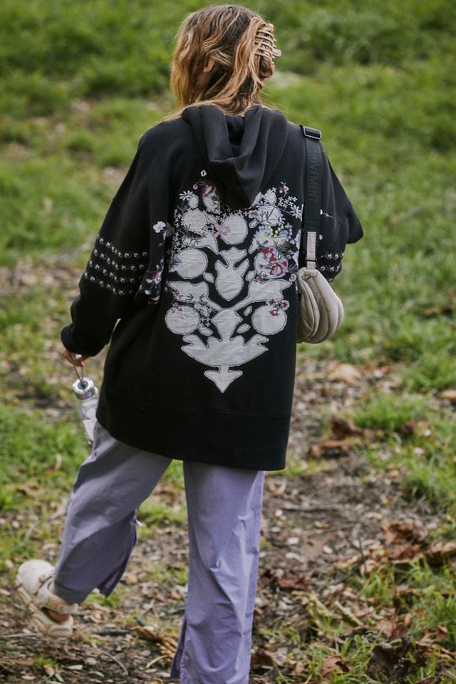 Flower Embroidered Hoodie - Black / XS