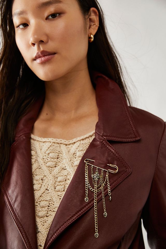 Oversized Pin