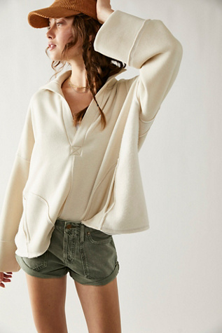 Equinox Pullover product page