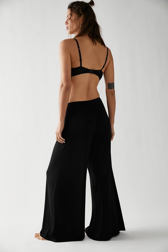 Feather Weight Rib Wide Leg Pants