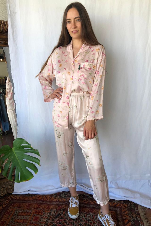 Vintage Mismatched Floral Silk 2-Piece Pajama Lounge Set Selected