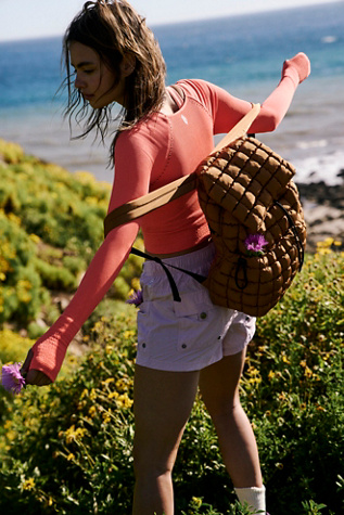 Quilted Hiker Pack par FP Movement en Toffee, pour femme chez Free People