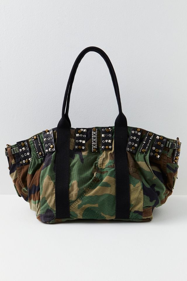 CAMO TOTE - GREY WITH BANDANA HANDLES – Everything Peak