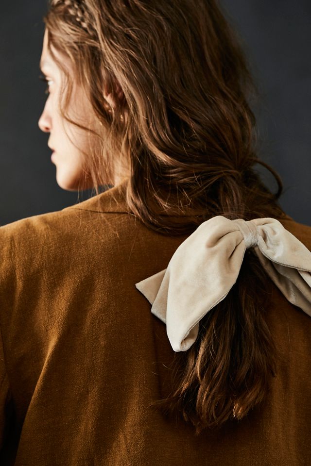 Young & Beautiful Bow