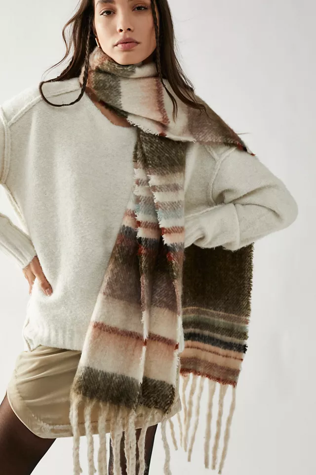 Travelers Love the American Trends Blanket Scarf