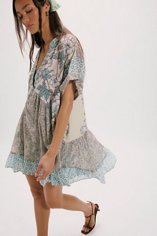 Женское платье Free People Agnes Printed Mini, цвет: Шалфейный комбинированный — фото 2