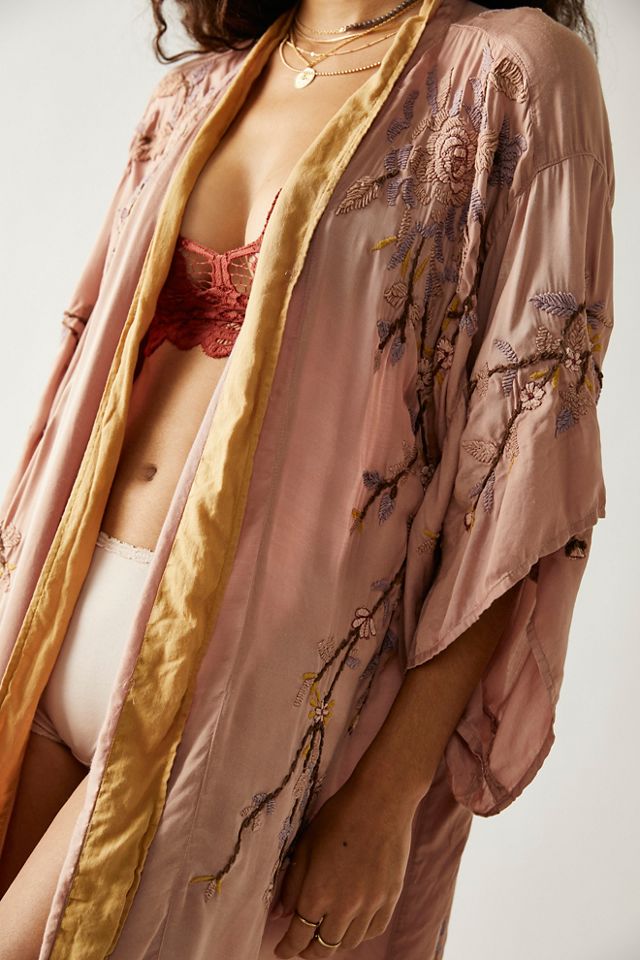 Magnolia Pearl Embroidered Sinchu Kimono | Free People