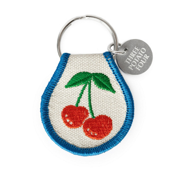 Женский брелок Three Potato Four Patch Keychain, цвет: Cherries — фото 1