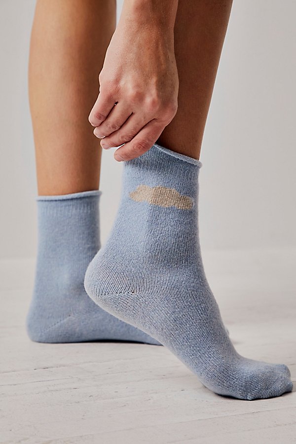 Hansel From Basel Cumulus Cashmere Crew Socks In Blue