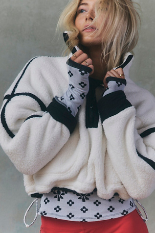 Mountain High Half Zip Fleece