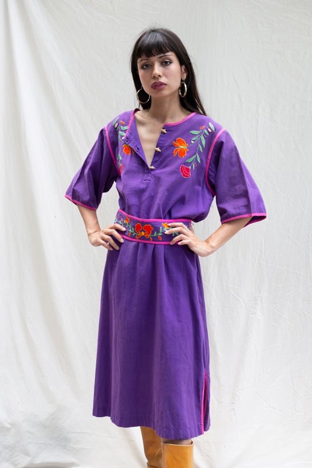 1960s/70s Hand Embroidered Mexican Purple Folk Dress with Tie Belt