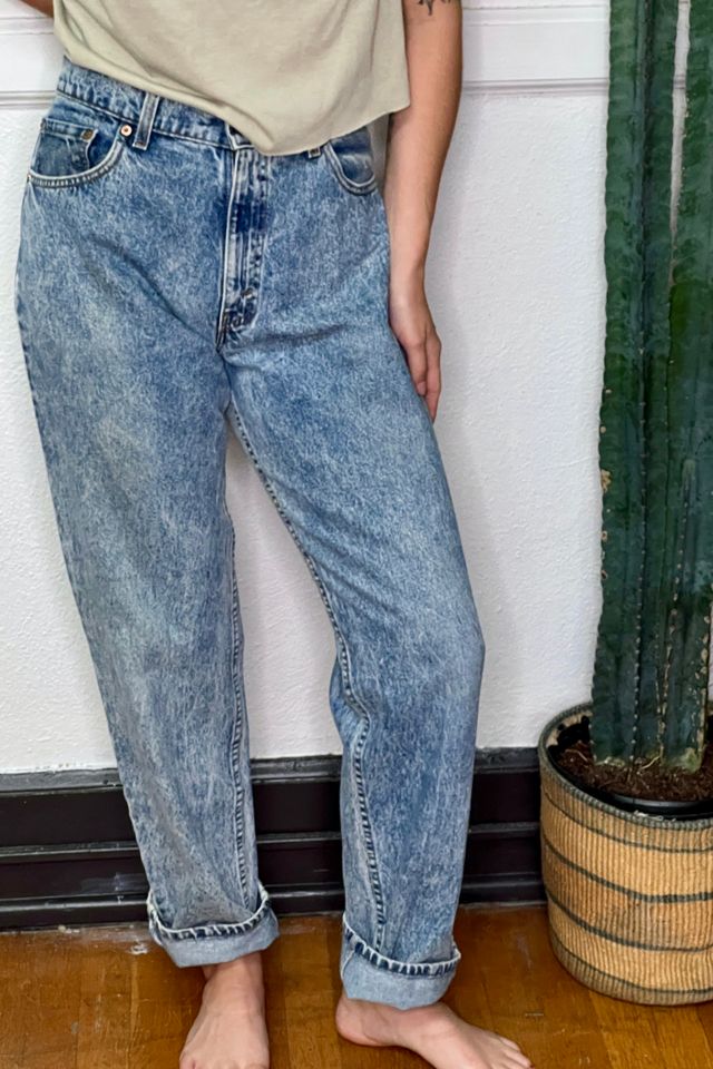 Acid wash outlet levis