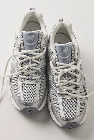 New Balance 530 Sneakers