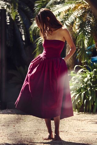 green emerald velvet dress Free People Free-est Onda Drop-Waist Tube Midi Dress – White Chocolate  Couture main image 1