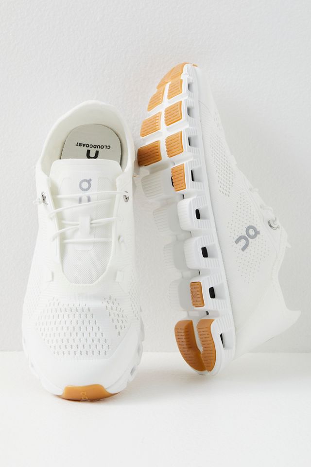 On the store cloud sneakers