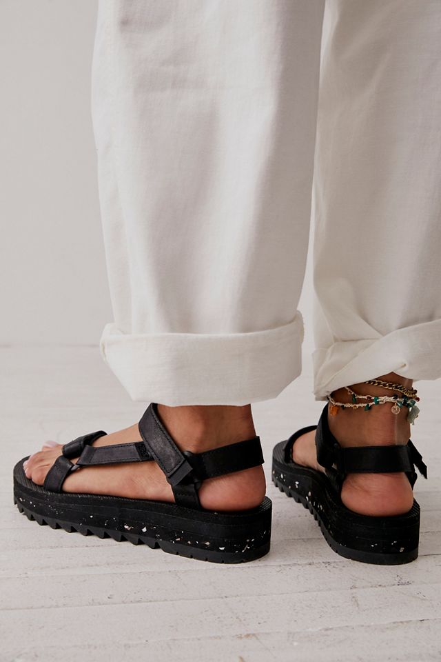 Teva Universal Ceres #2
