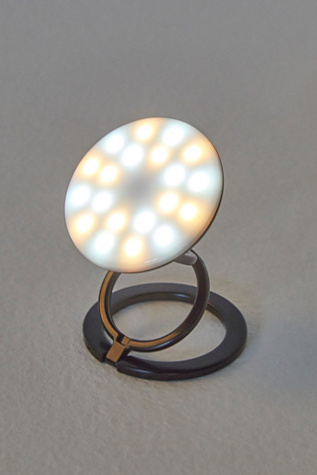 Pop Up Selfie Light | Free People UK