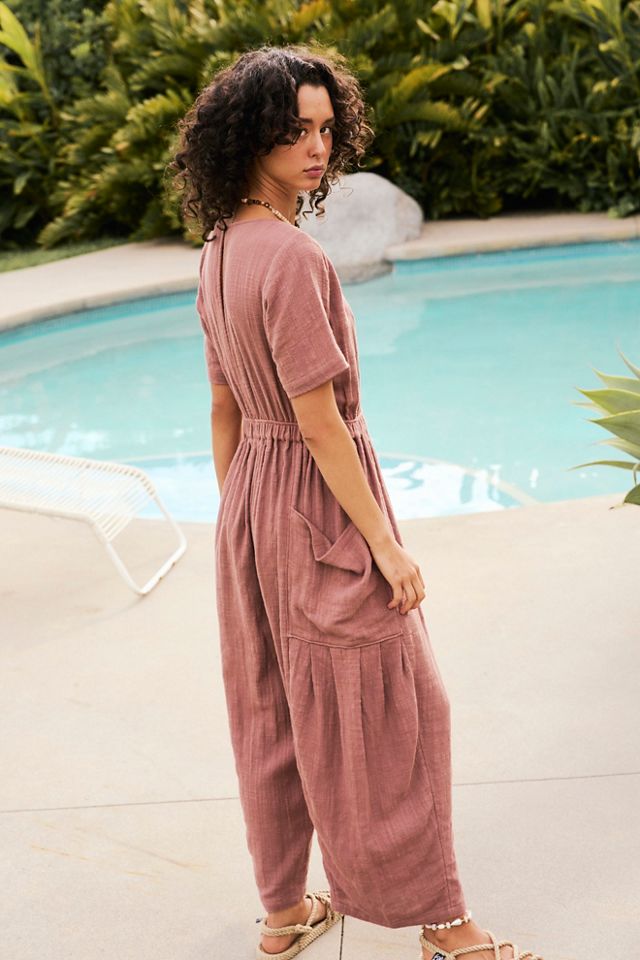 HAPPY TO BE HERE WOVEN TOP main image 1