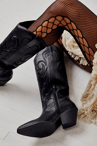 Matisse vegan boots on sale