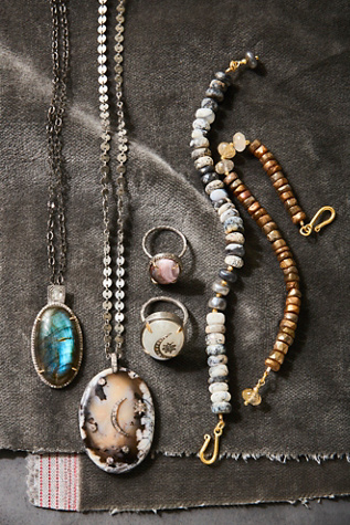 Collier pendentif Robindira Unsworth