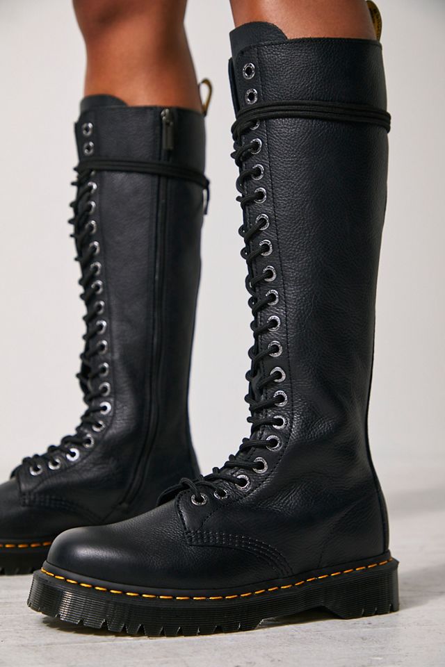 【特価】Dr.Martens 1b60 Bex Lace Up ブーツ Dr. Martens 1b60 Bex Lace Up Boot | Free People