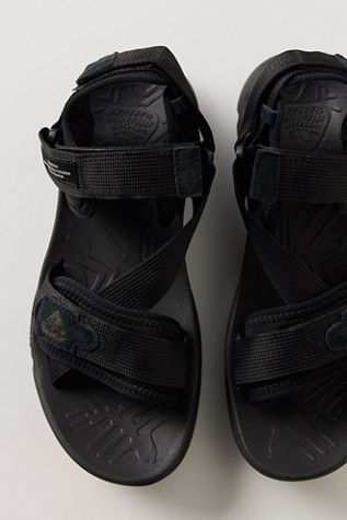 Ryn Sneakers