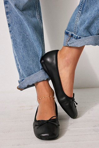 Aurora Flats by Jeffrey Campbell at Free People in Black Leather, Size: US 9