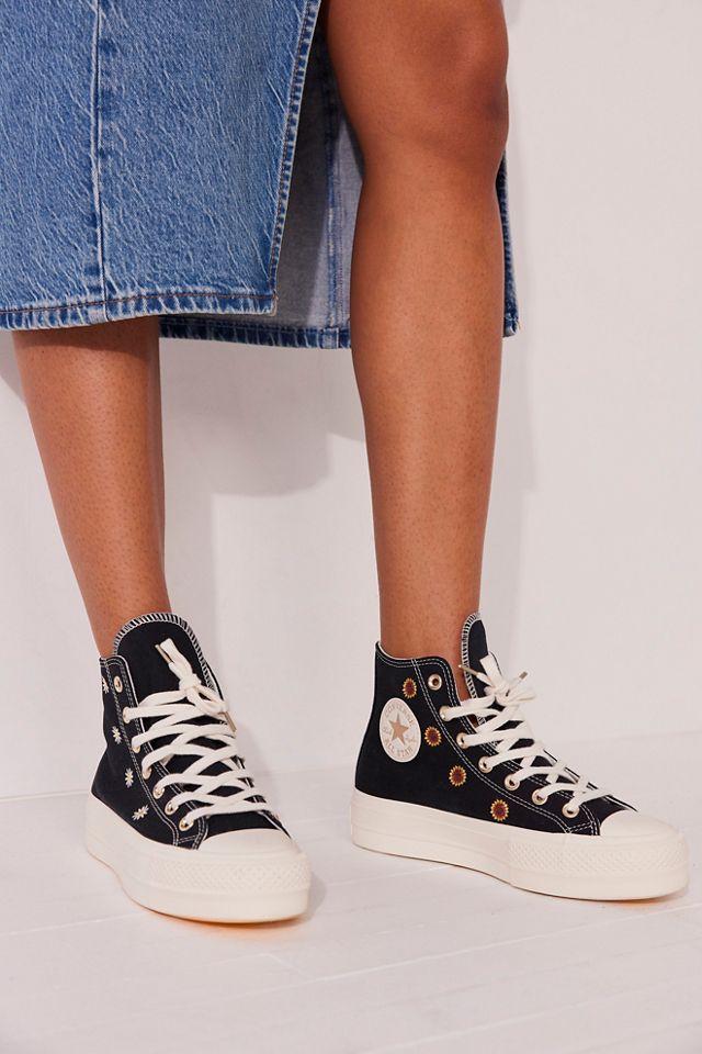 Chuck Taylor Stars Sunflower Lift Sneakers | People